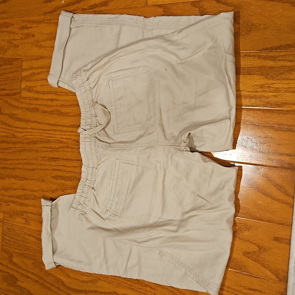NWT - LOFT Khaki Cropped Pants - Picture 3 of 7